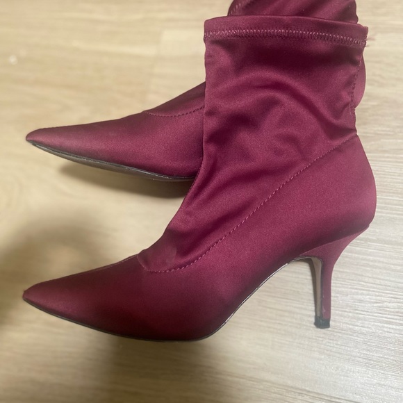 Zara maroon sock ankle boot - Picture 5 of 8